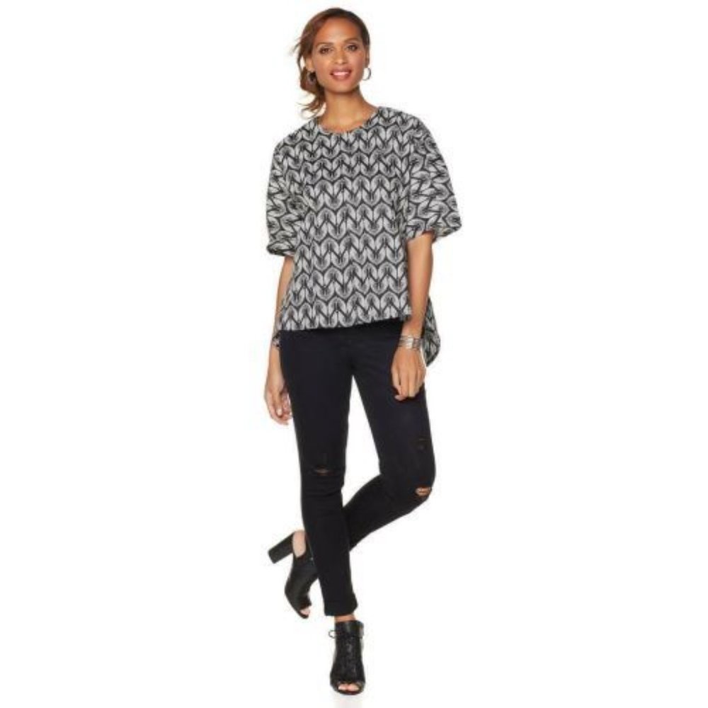 Melissa McCarthy Seven 7 Swan Top NWT in Large or Med